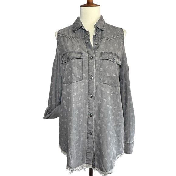 Billy T Tops - Billy T Button-Down Shirt with Cold Shoulder Size Small
